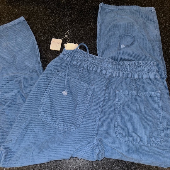 Free People Modern Love High Rise Pull on Corduroy Cargos - Picture 5 of 5